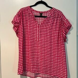 Ann Taylor gingham flutter sleeve top